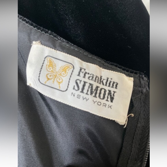 1960s Vintage Mid Century Little Black Dress with Black Velvet and Tiered Hem - Picture 7 of 9